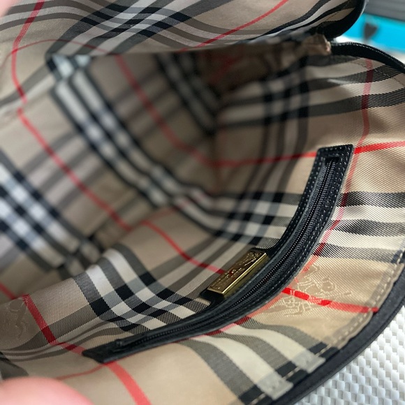 Burberry Vintage leather bag - Picture 6 of 9